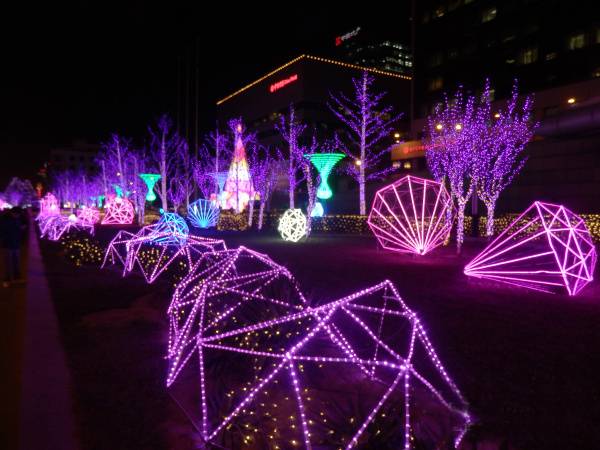 LED造型樹(shù)燈